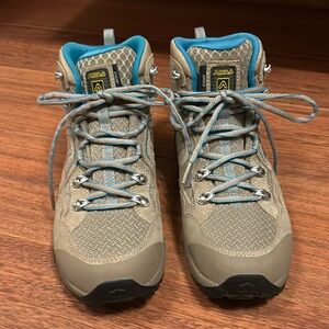 Asplo hiking boots
